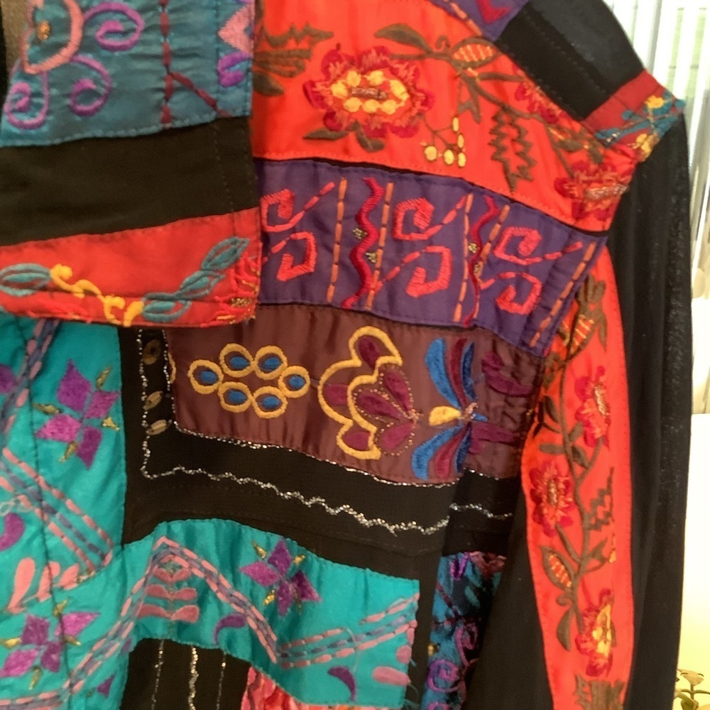 Chico’s Colorful Patchwork Shirt Jacket Size 2 (Large) Embroidered - Picture 2 of 7